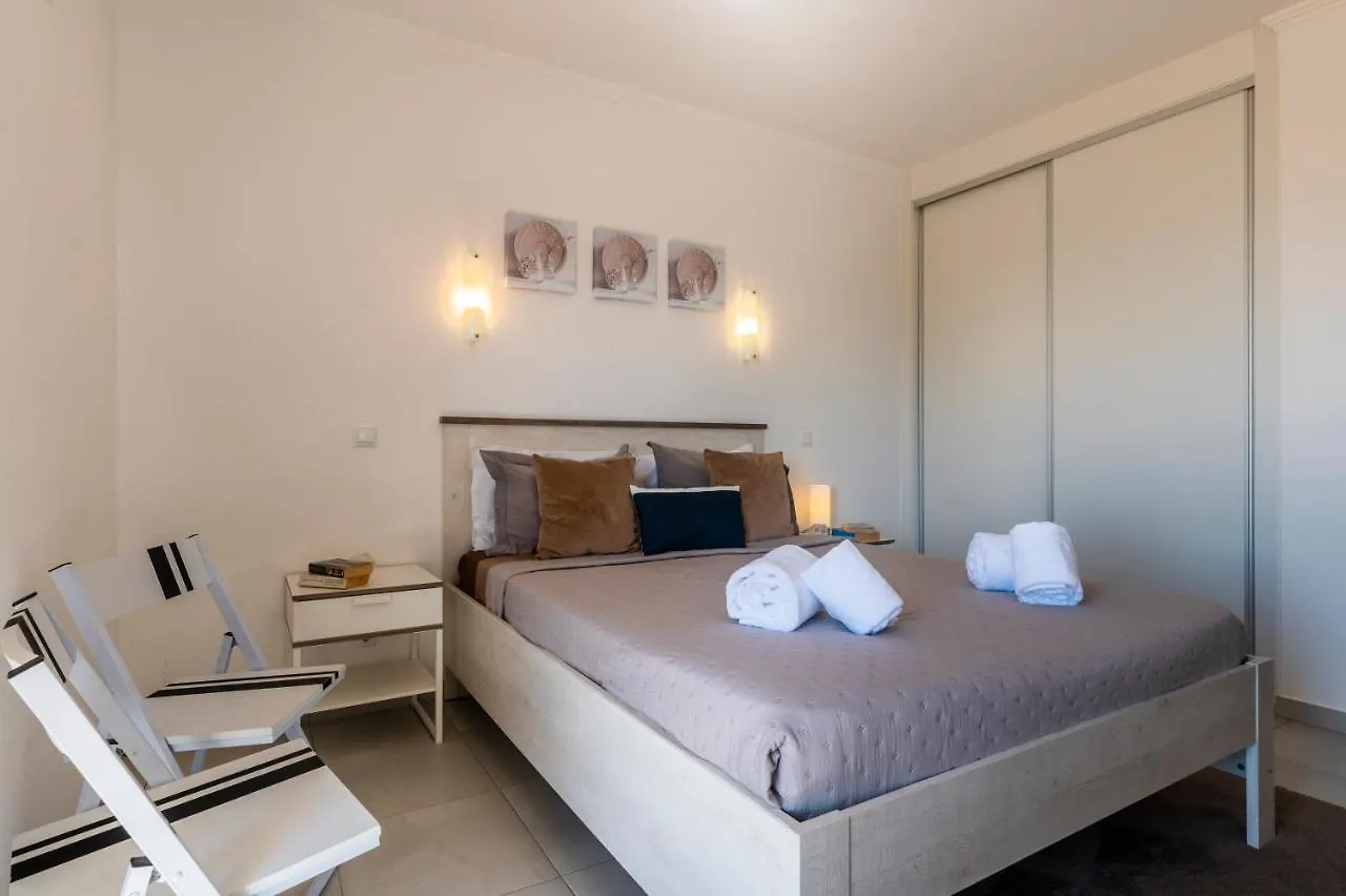 Sea View T1 Apartment - Free Wifi - Swimming Pool Albufeira